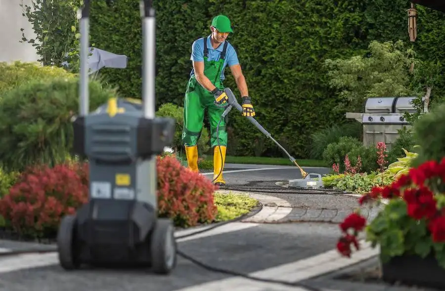 Outdoor Cleaning Service 2